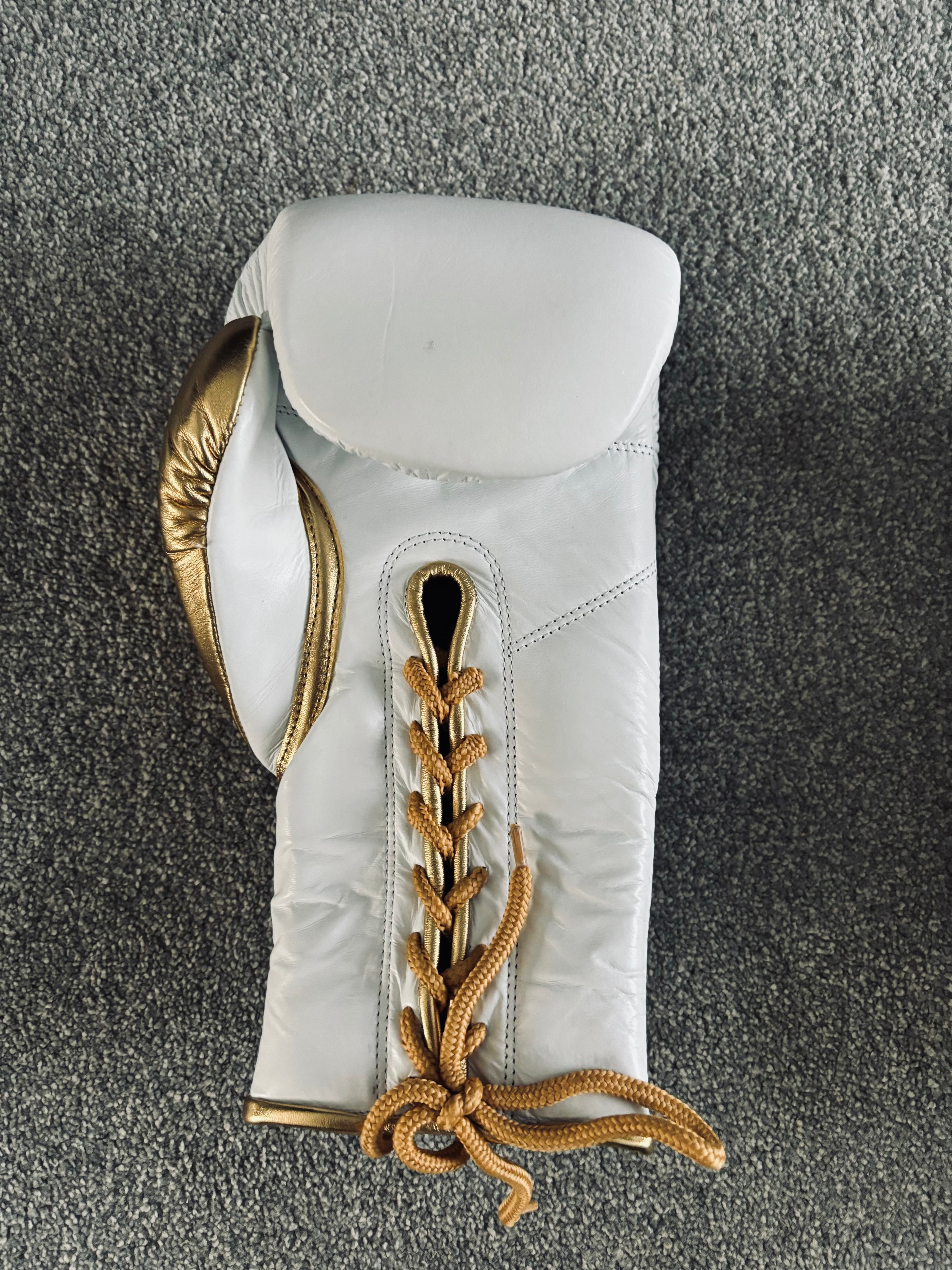 BXB BOXING LACE UP GOLD/WHITE GLOVES