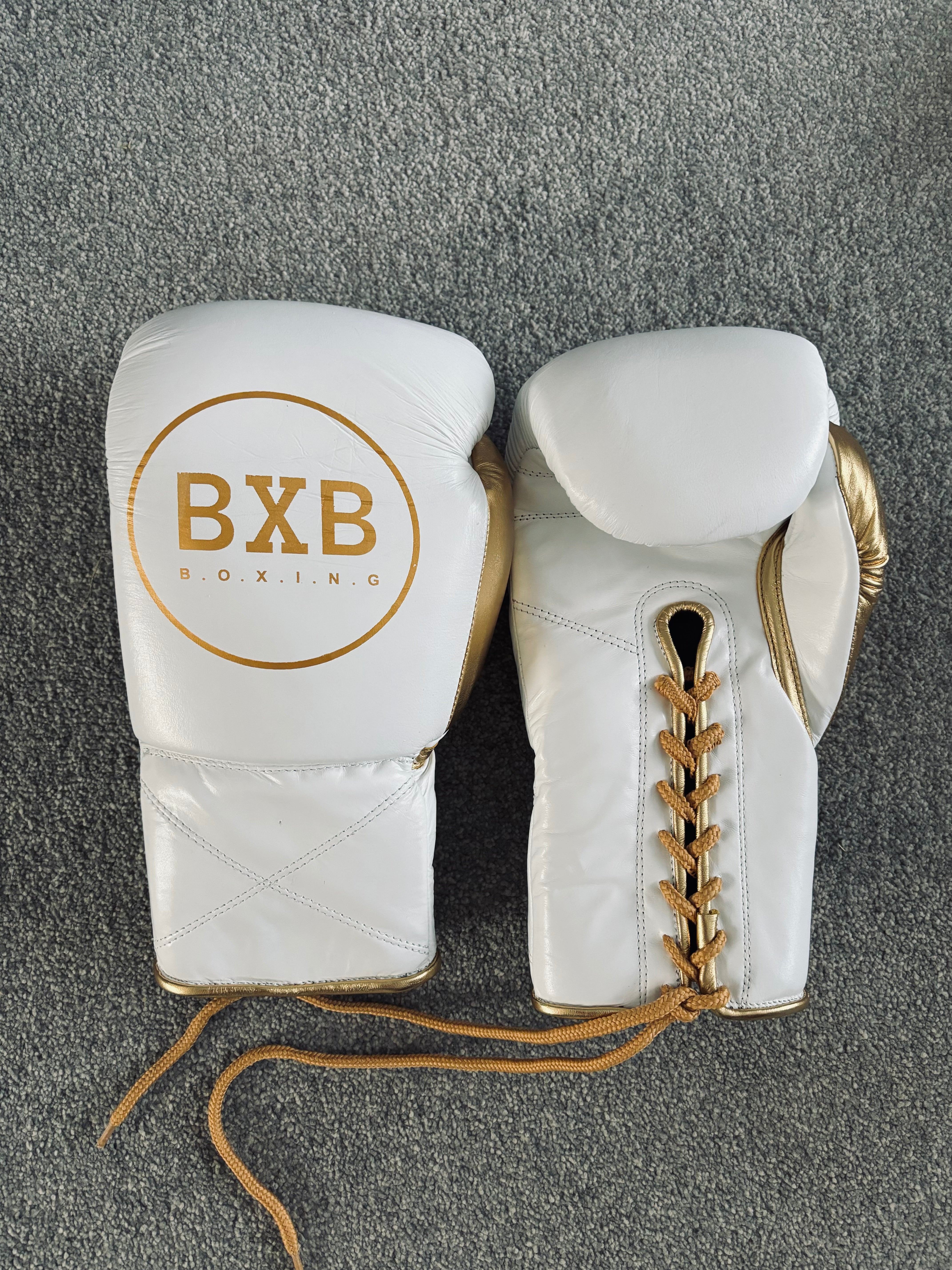 BXB BOXING LACE UP GOLD/WHITE GLOVES